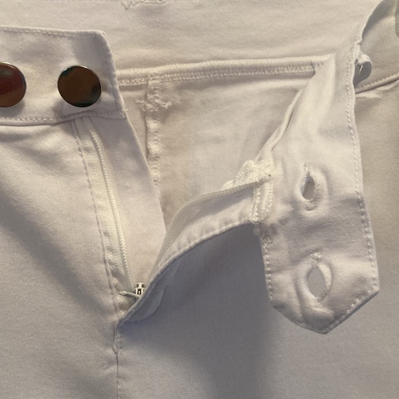 Low rise stretch capris - Picture 4 of 12